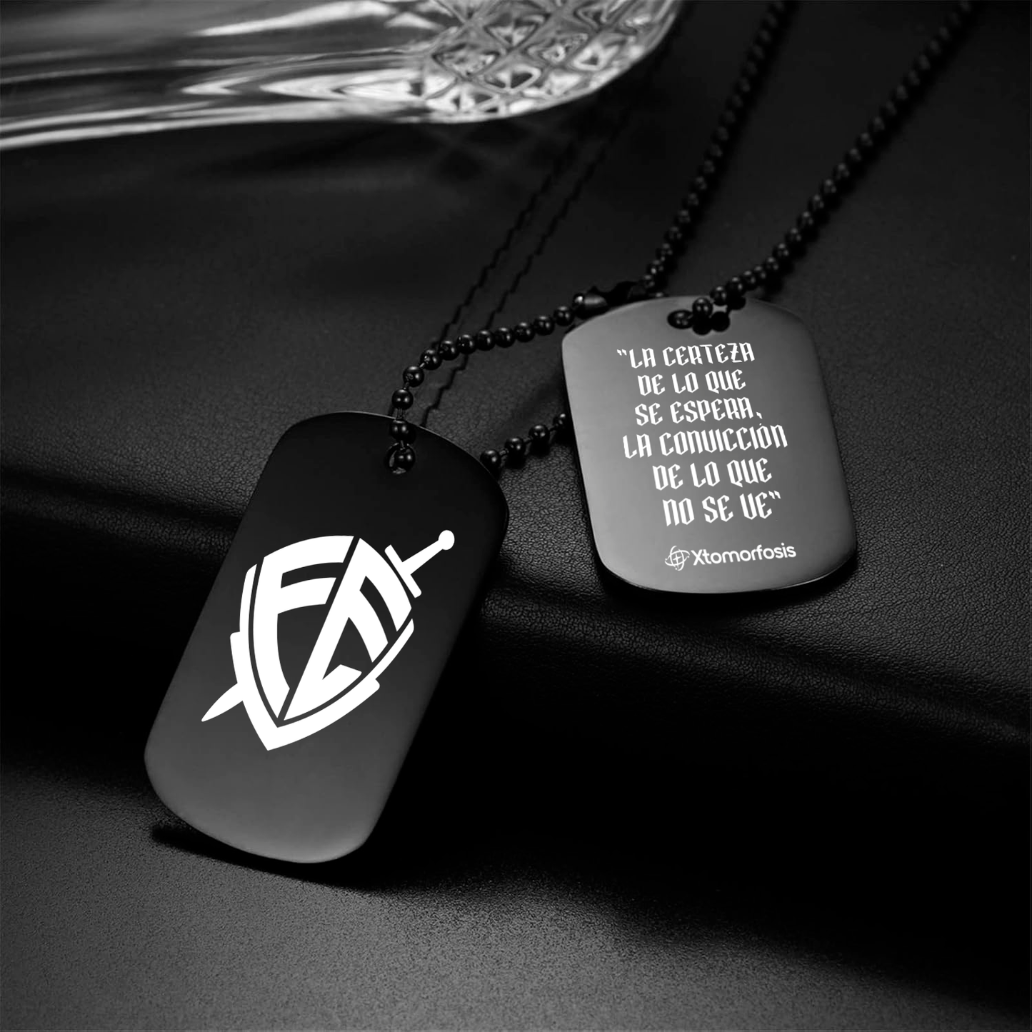 Placa metálica Fe | Xtomorfosis Accesorios