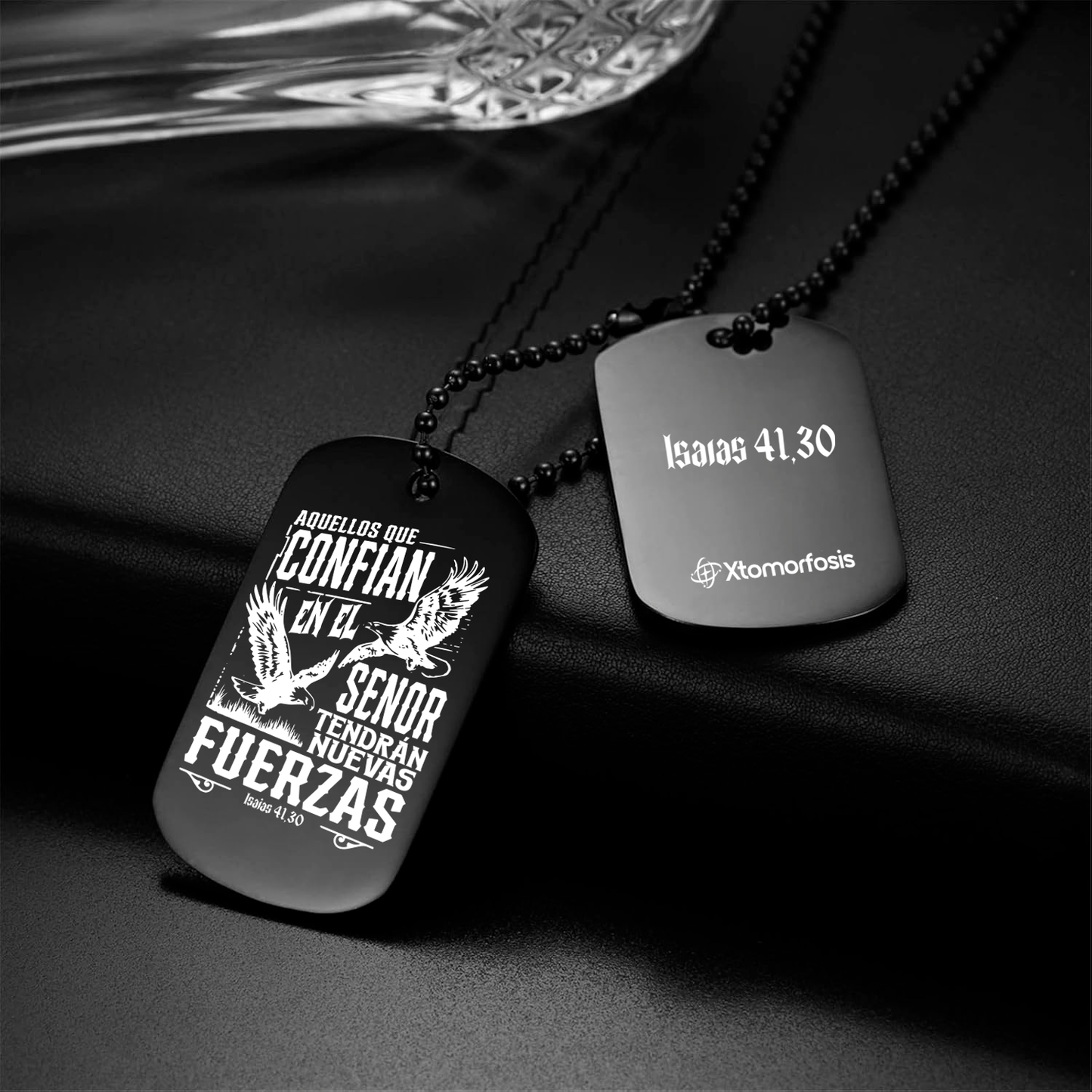 Placa metálica Nuevas Fuerzas | Xtomorfosis Accesorios